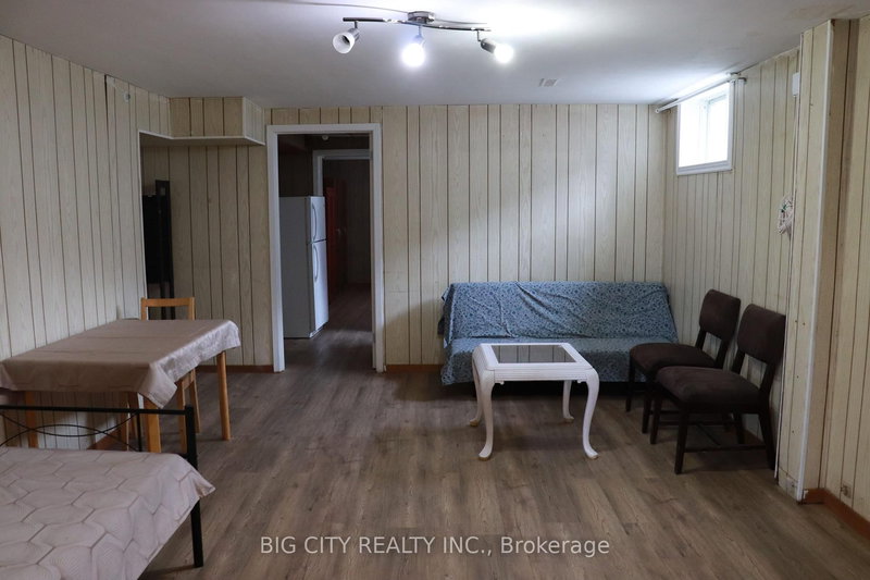 Lower - 72 Hepscott Terr, Toronto, M1W 1E1 | Image 2