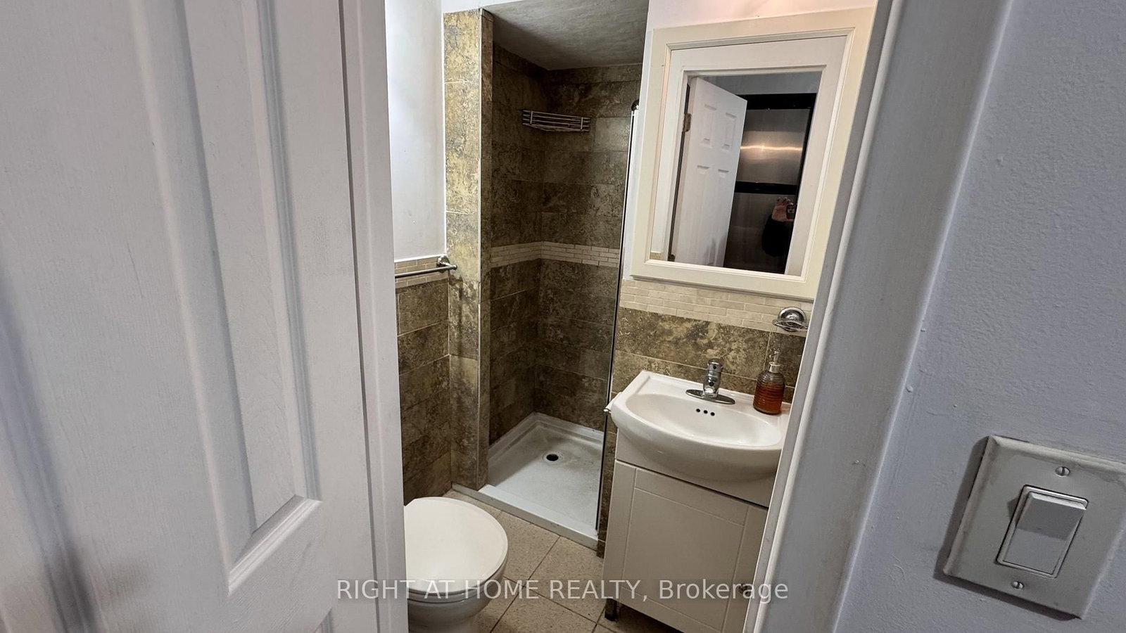 Unit 1, 104 Danforth Road N, Unit Unit 1 - Photo 14