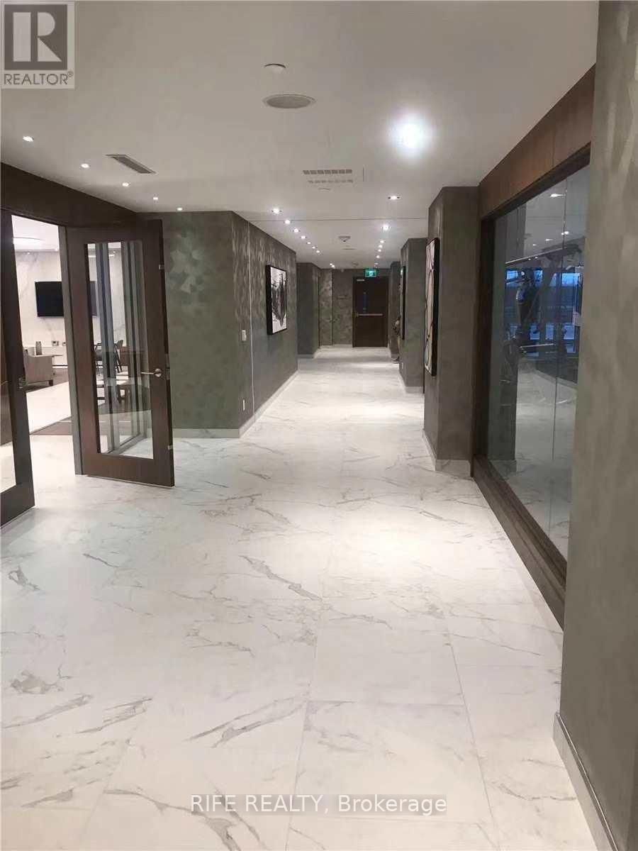 275 Village Green Square, Unit 2017 - Photo 3