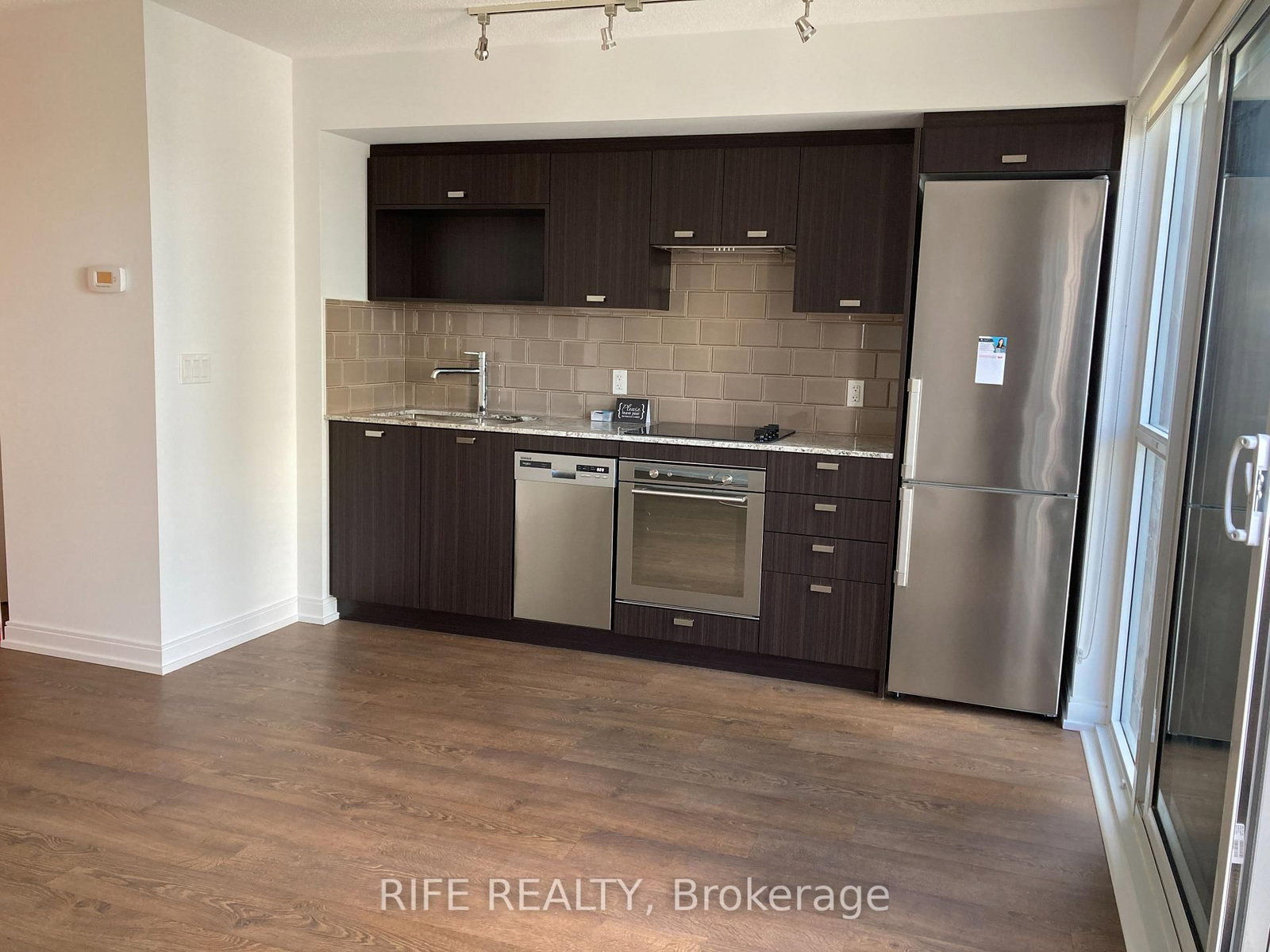 275 Village Green Square, Unit 2017 - Photo 4