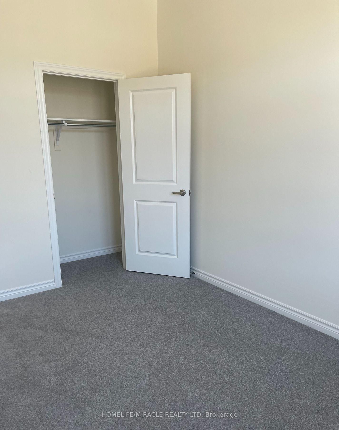 2419 Angora Street - Photo 2