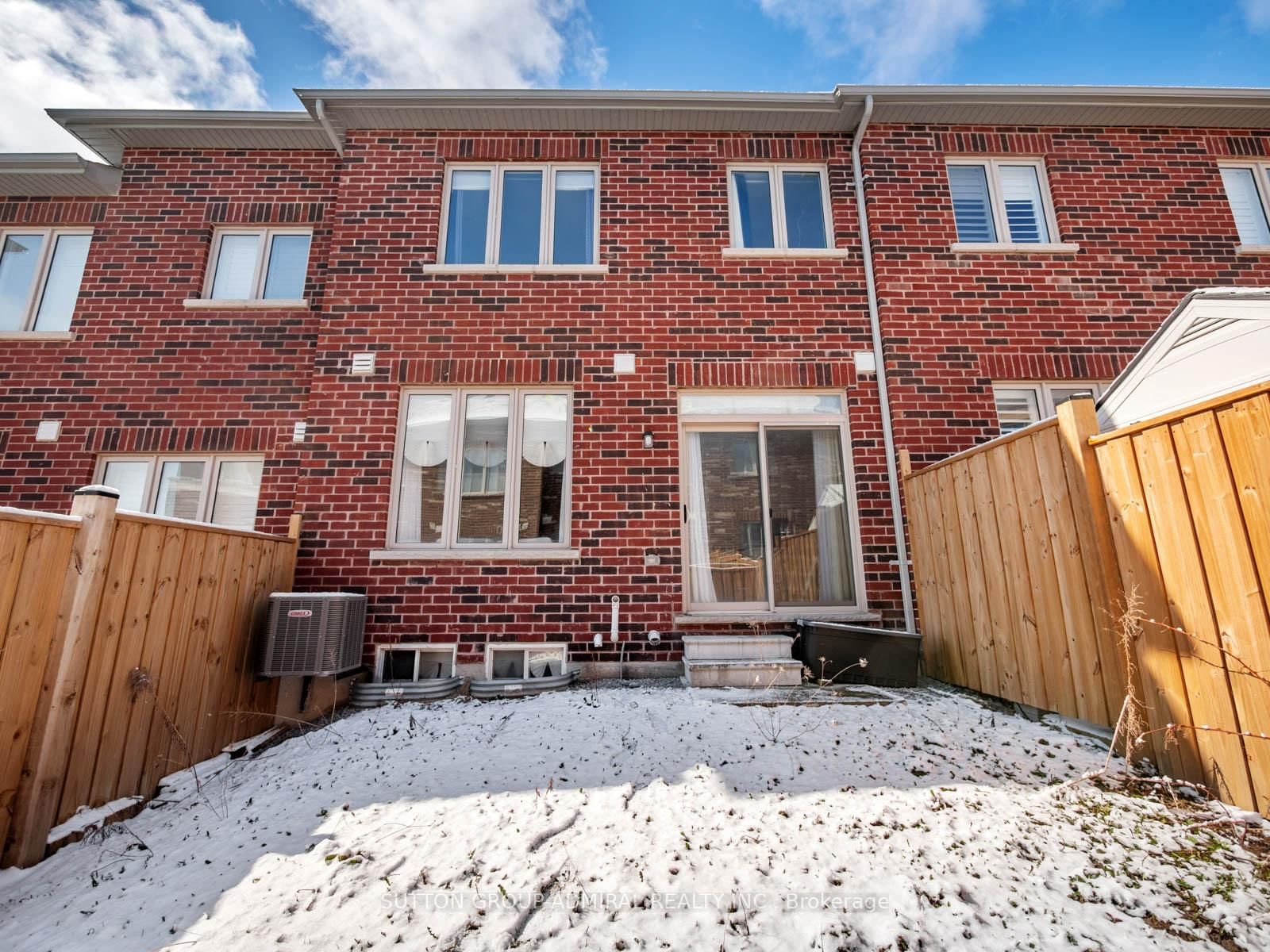 Townhouse for sale at 1152 Sepia Square, Pickering, Ontario, L1X 0H1 - Rural Pickering - MLS: E12989190