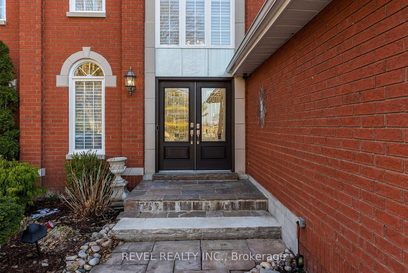 1486 Ashwood Gate, Pickering, L1V 6L1 | Image 3
