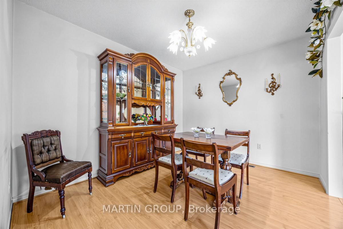 Detached House for sale at 1529 Beechlawn Drive, Pickering, Ontario, L1V 6E8 - Village East - MLS: E12989230