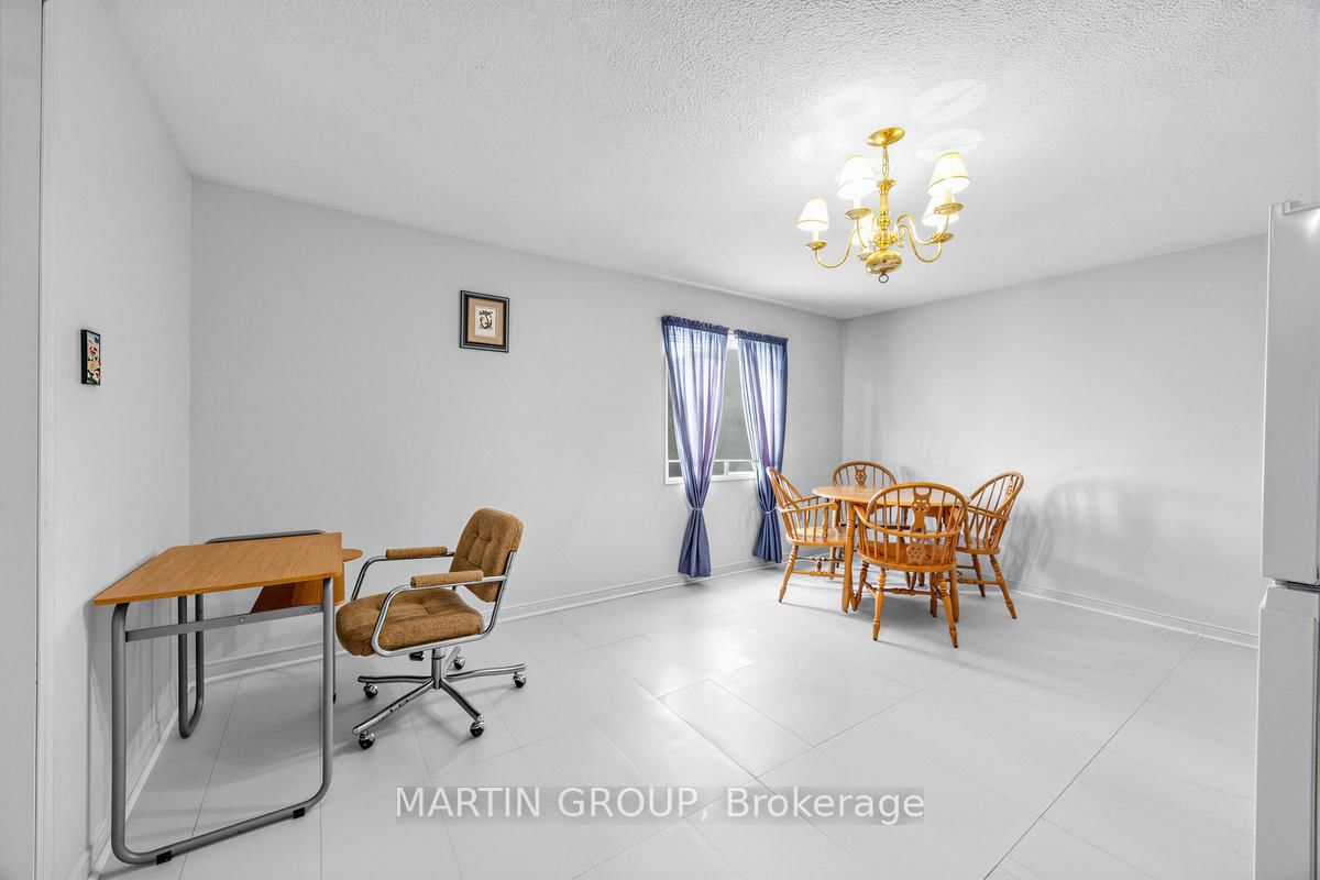 Detached House for sale at 1529 Beechlawn Drive, Pickering, Ontario, L1V 6E8 - Village East - MLS: E12989230