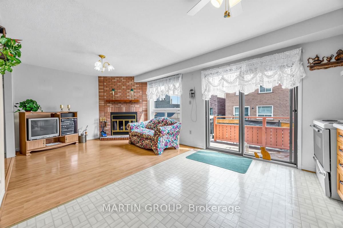 Detached House for sale at 1529 Beechlawn Drive, Pickering, Ontario, L1V 6E8 - Village East - MLS: E12989230