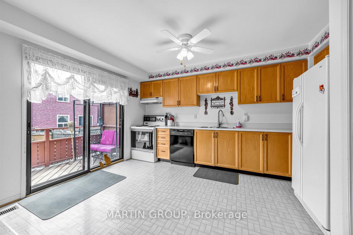 Detached House for sale at 1529 Beechlawn Drive, Pickering, Ontario, L1V 6E8 - Village East - MLS: E12989230