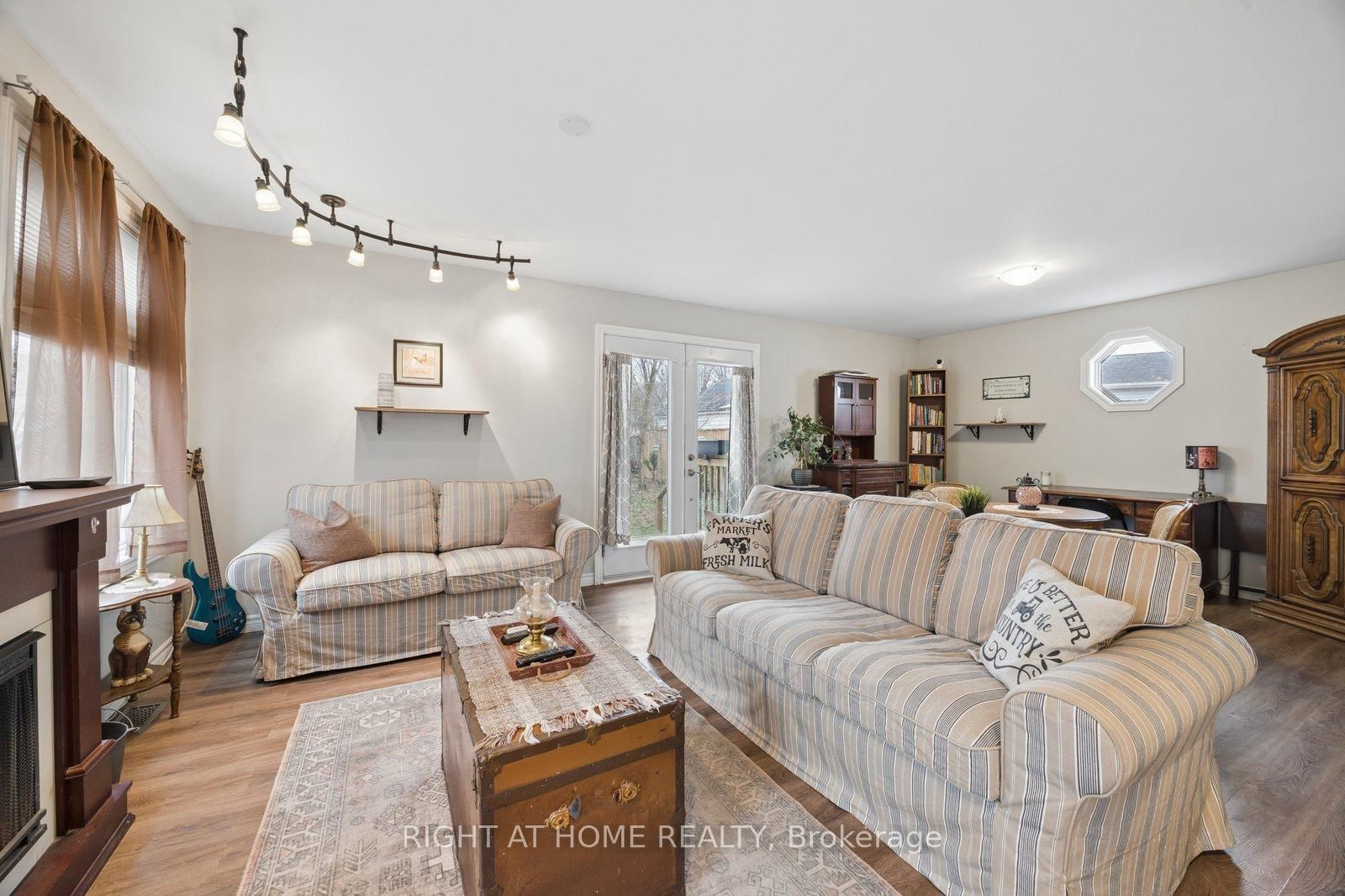 154 Admiral Road - Photo 14