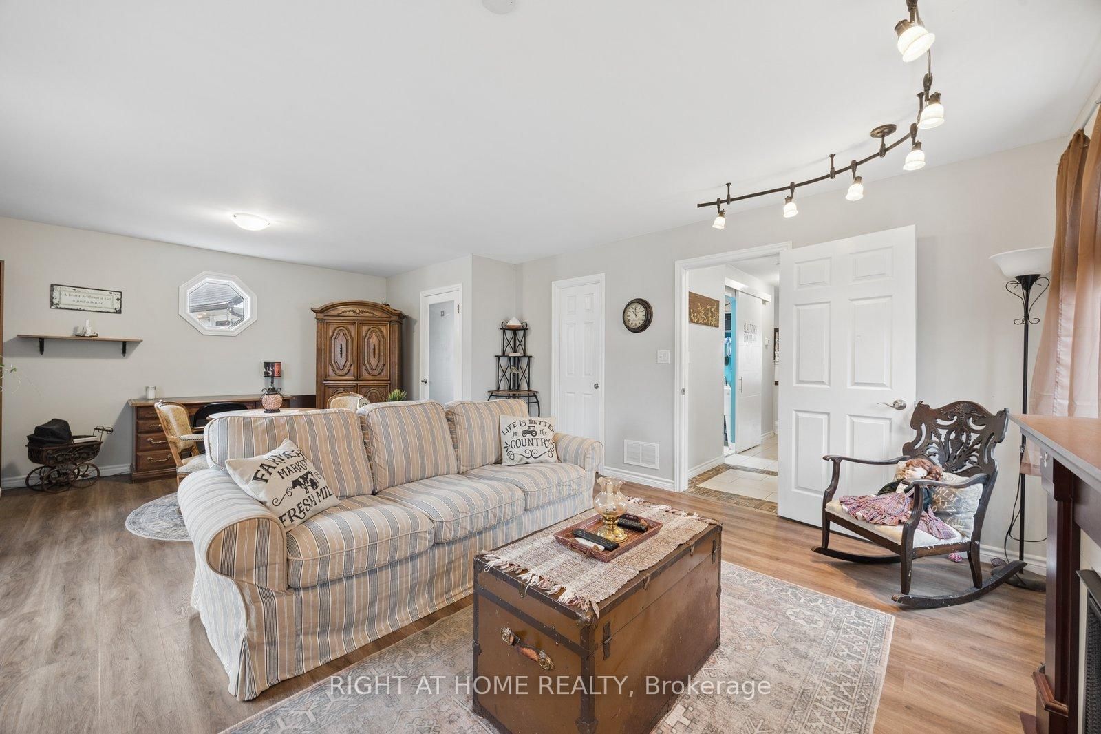 154 Admiral Road - Photo 16