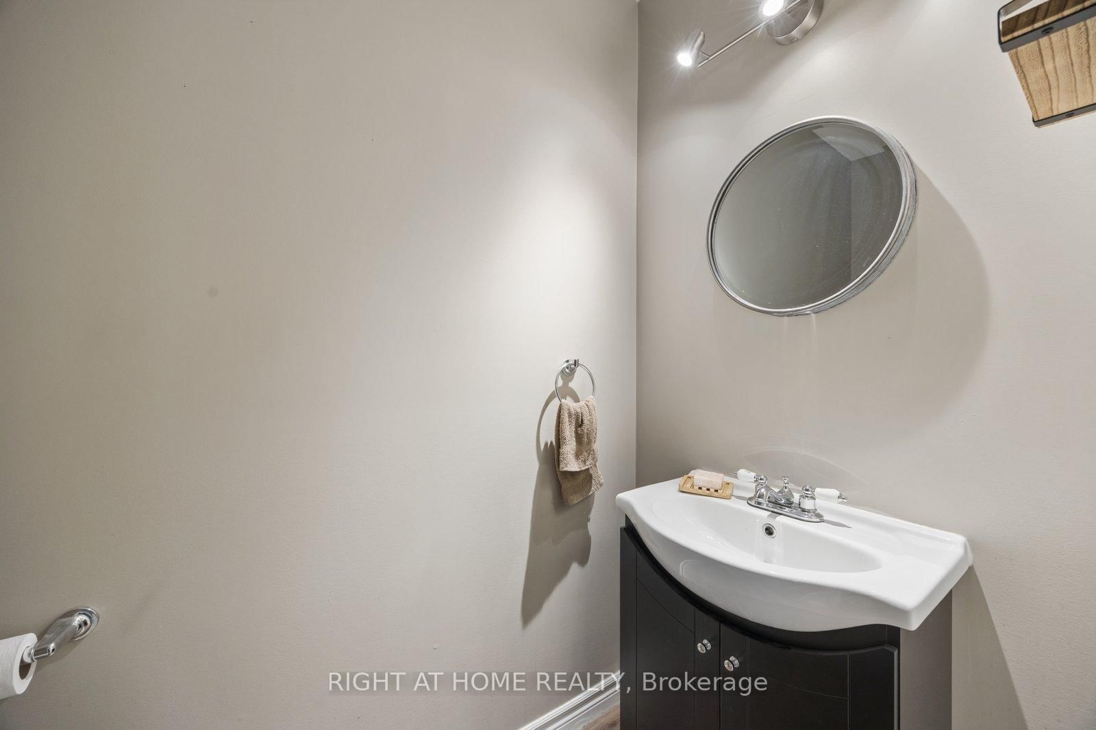 154 Admiral Road - Photo 18