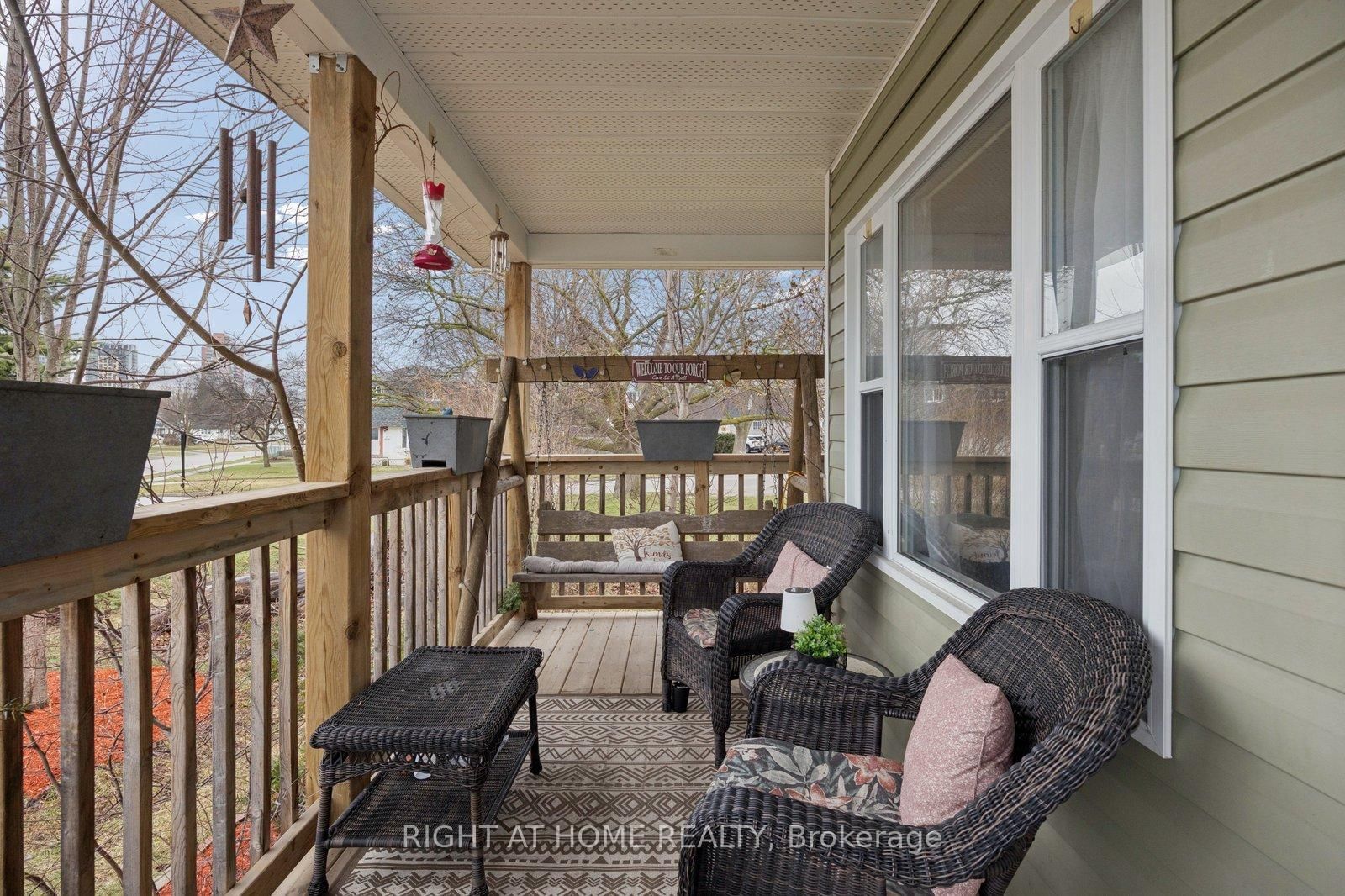 154 Admiral Road - Photo 3