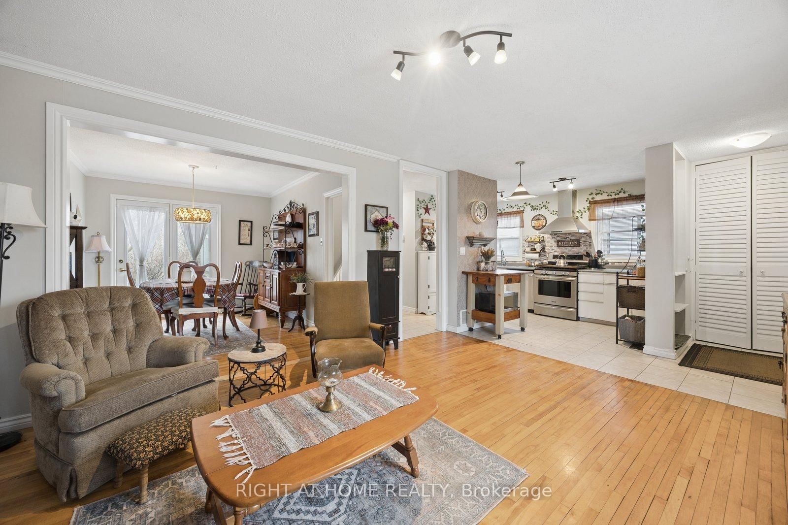 154 Admiral Road - Photo 7