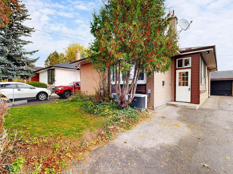 home for lease on 25 Mid Pines Road