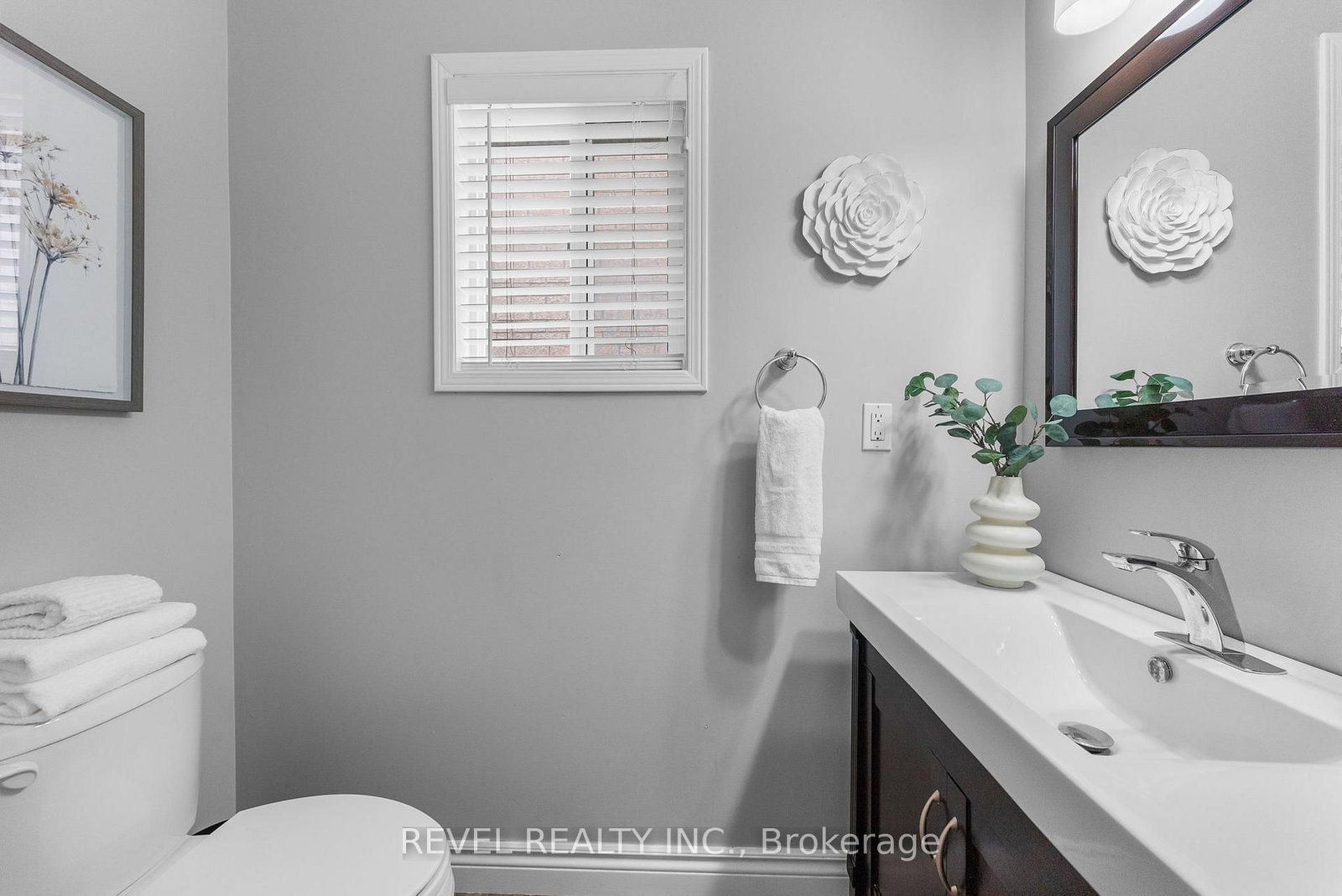 Detached House for sale at 1211 Monica Cook Place, Pickering, Ontario, L1W 4A4 - Bay Ridges - MLS: E12989802