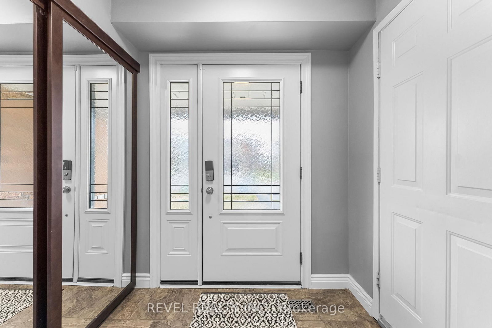 Detached House for sale at 1211 Monica Cook Place, Pickering, Ontario, L1W 4A4 - Bay Ridges - MLS: E12989802