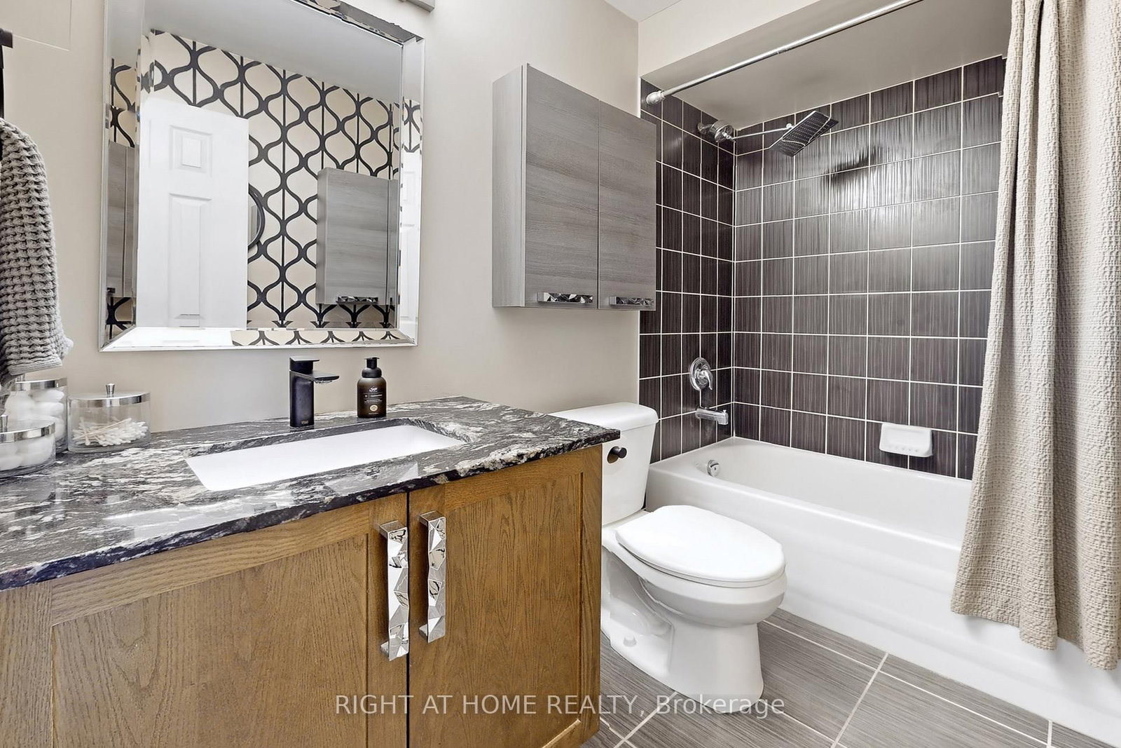 33 Brockville Street - Photo 27