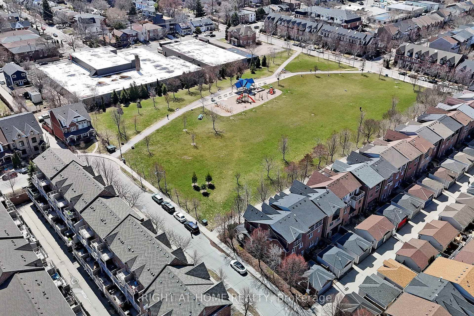 33 Brockville Street - Photo 40