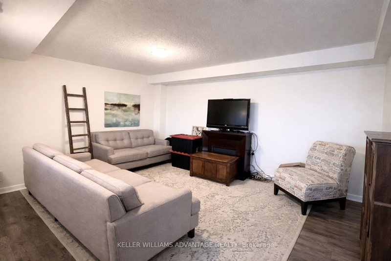 73 Cleanside Rd, Toronto, M1L 0J4 | Image 3