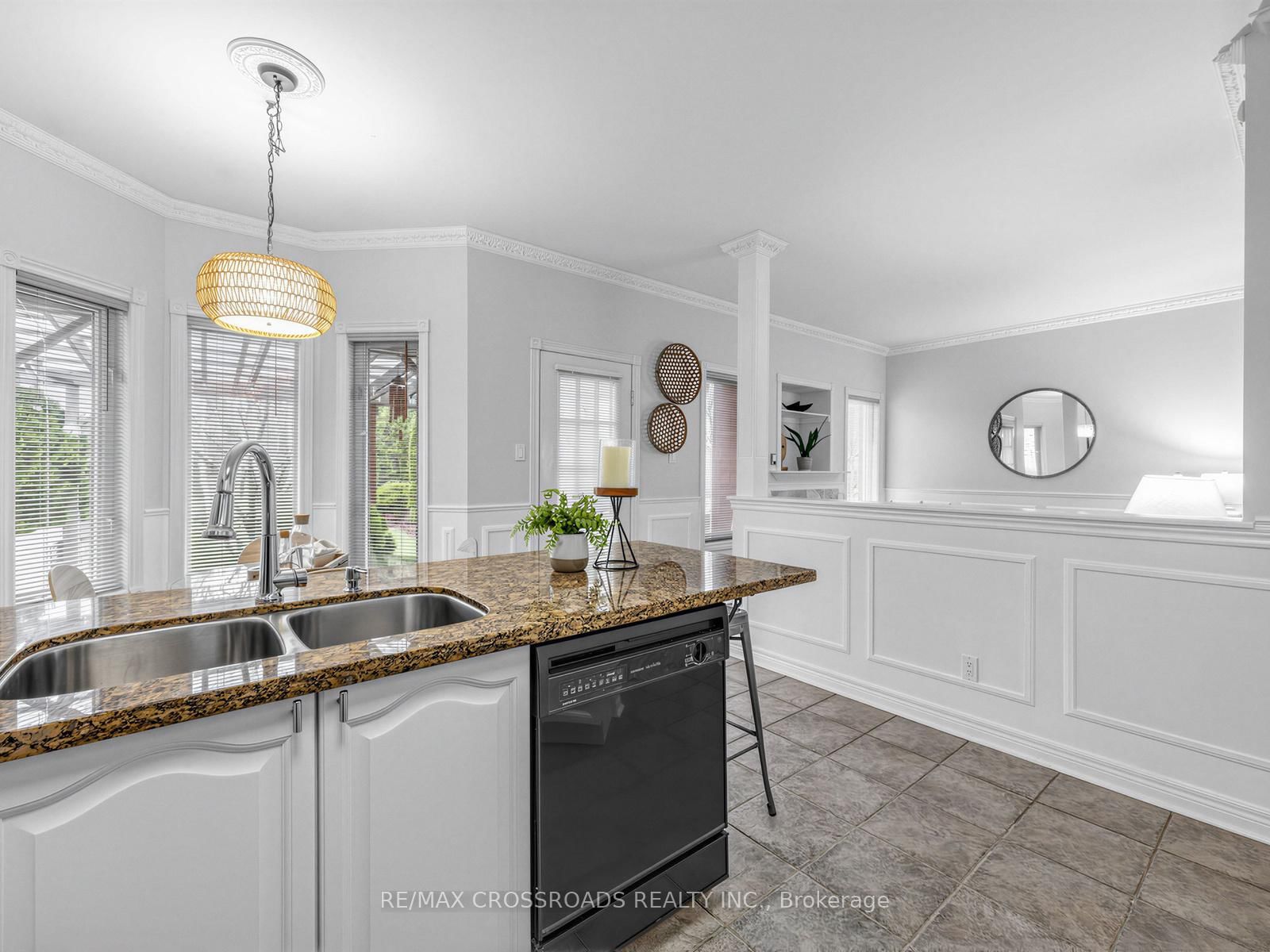 484 Poplar Avenue - Photo 17