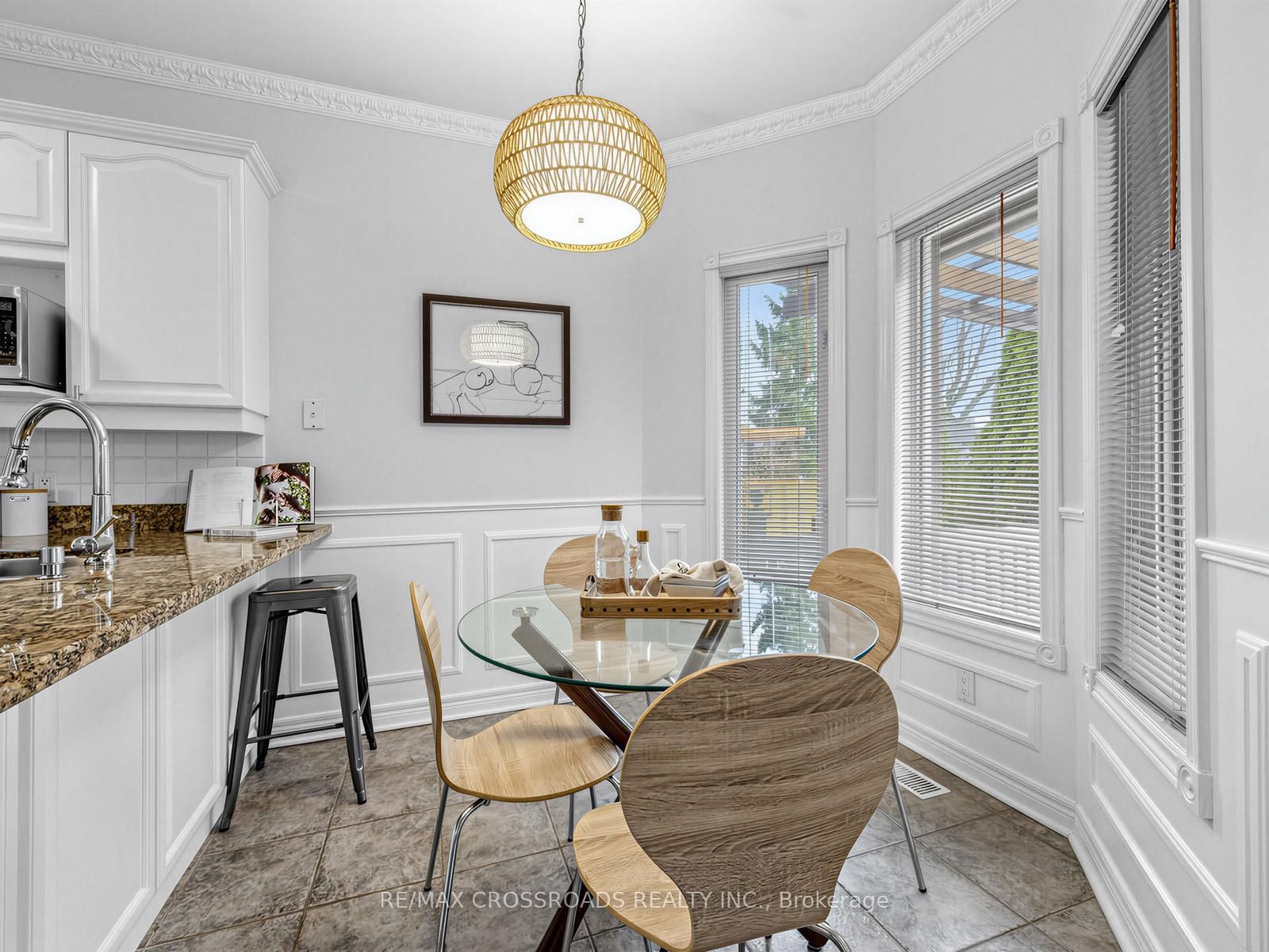 484 Poplar Avenue - Photo 19