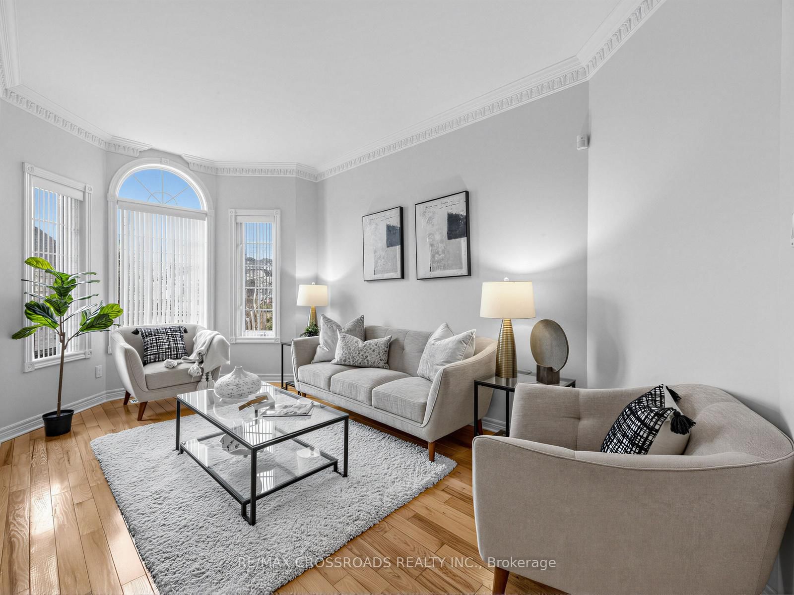 484 Poplar Avenue - Photo 4