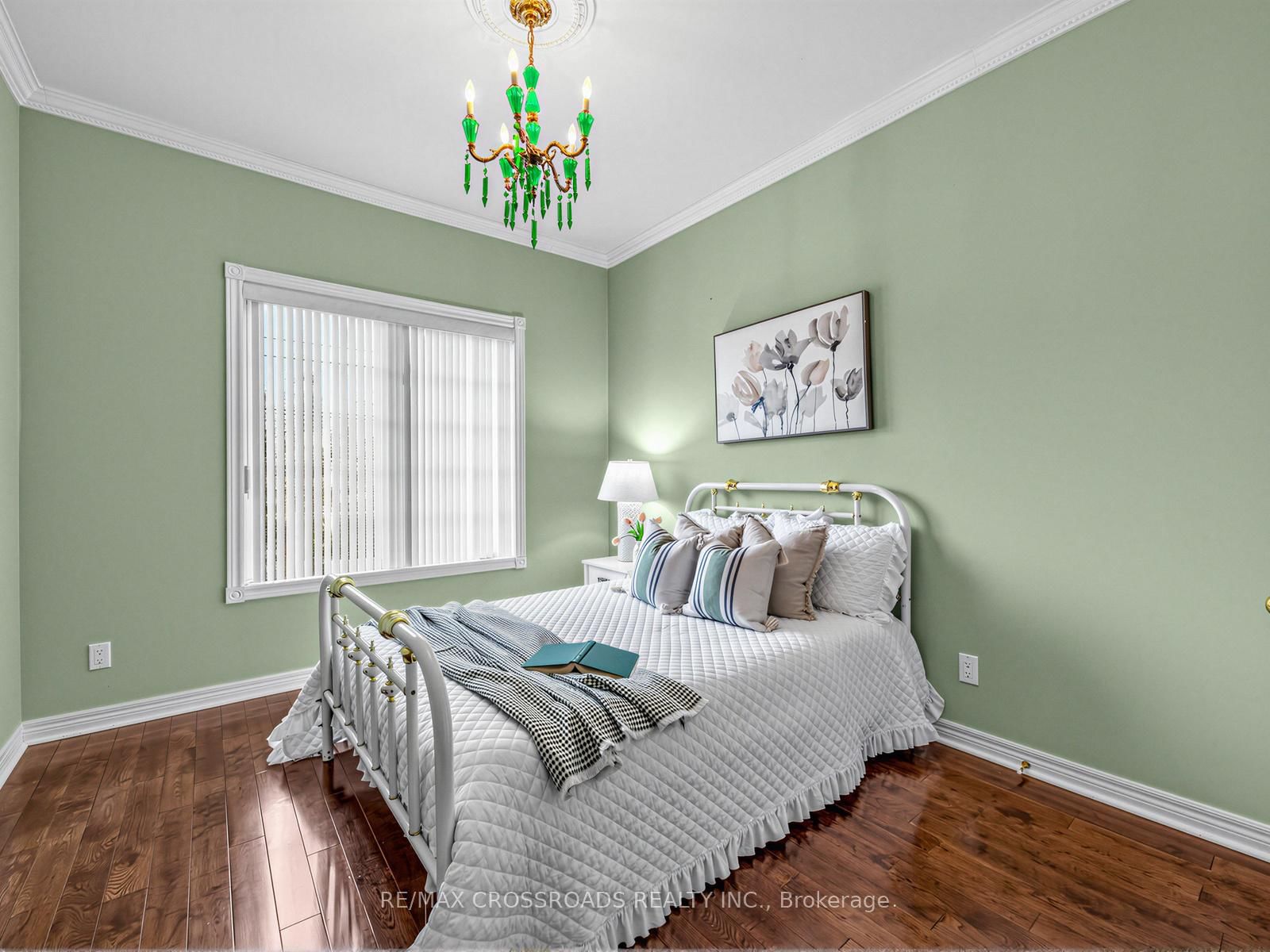 484 Poplar Avenue - Photo 7