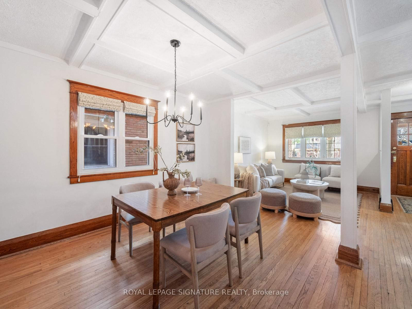 Semi-Detached House for sale at 120 Hollywood Crescent, Toronto, Ontario, M4L 2K6 - Woodbine Corridor - MLS: E12990190