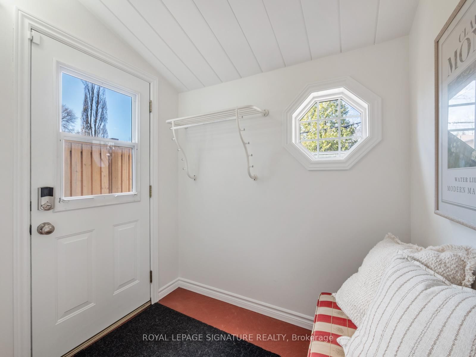 Semi-Detached House for sale at 120 Hollywood Crescent, Toronto, Ontario, M4L 2K6 - Woodbine Corridor - MLS: E12990190