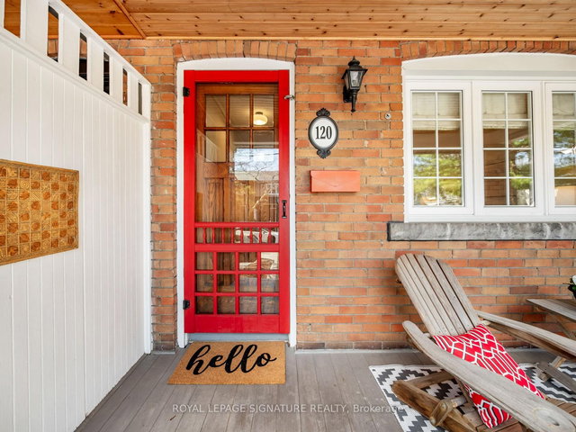 120 Hollywood Crescent