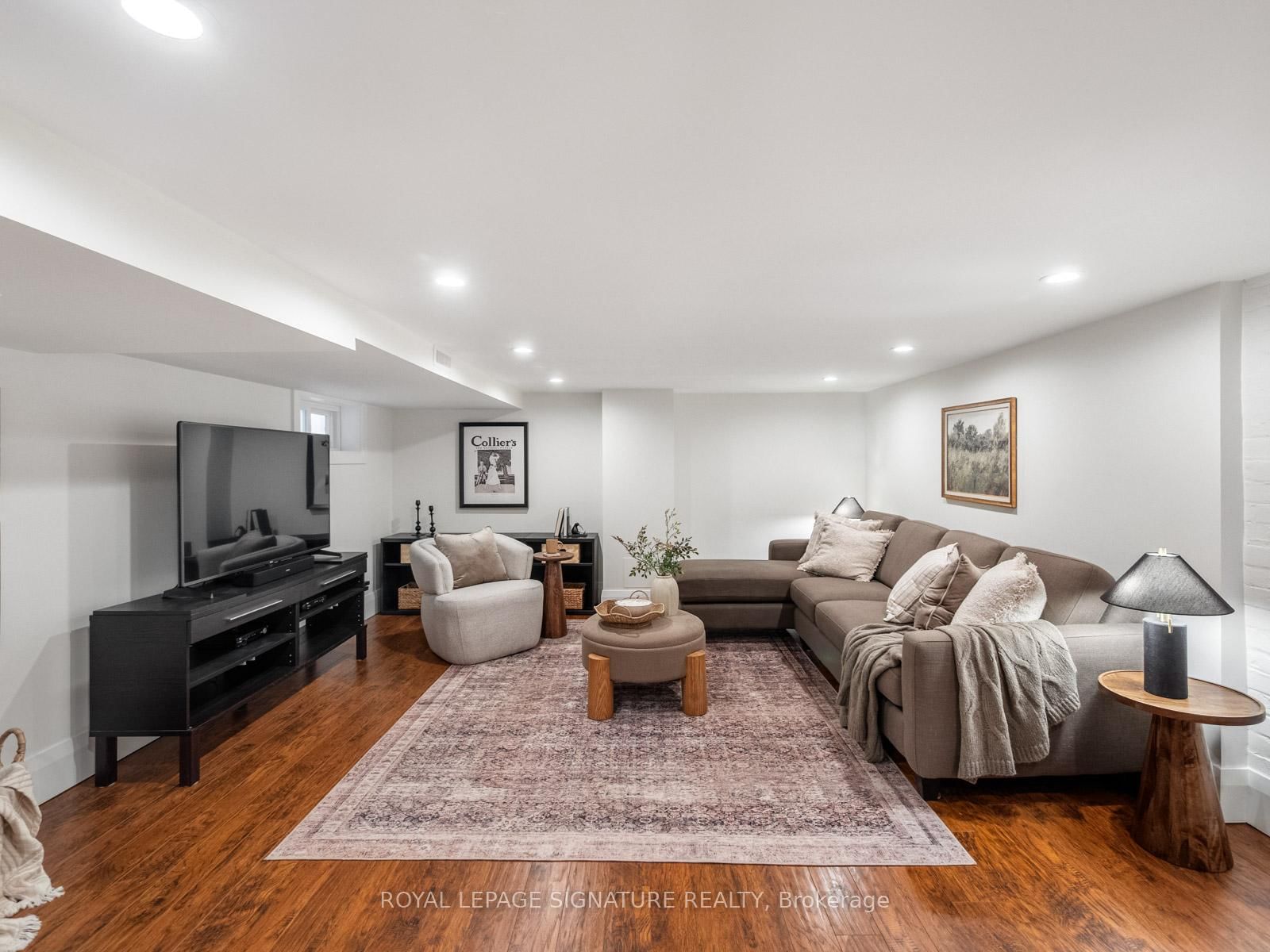 Semi-Detached House for sale at 120 Hollywood Crescent, Toronto, Ontario, M4L 2K6 - Woodbine Corridor - MLS: E12990190