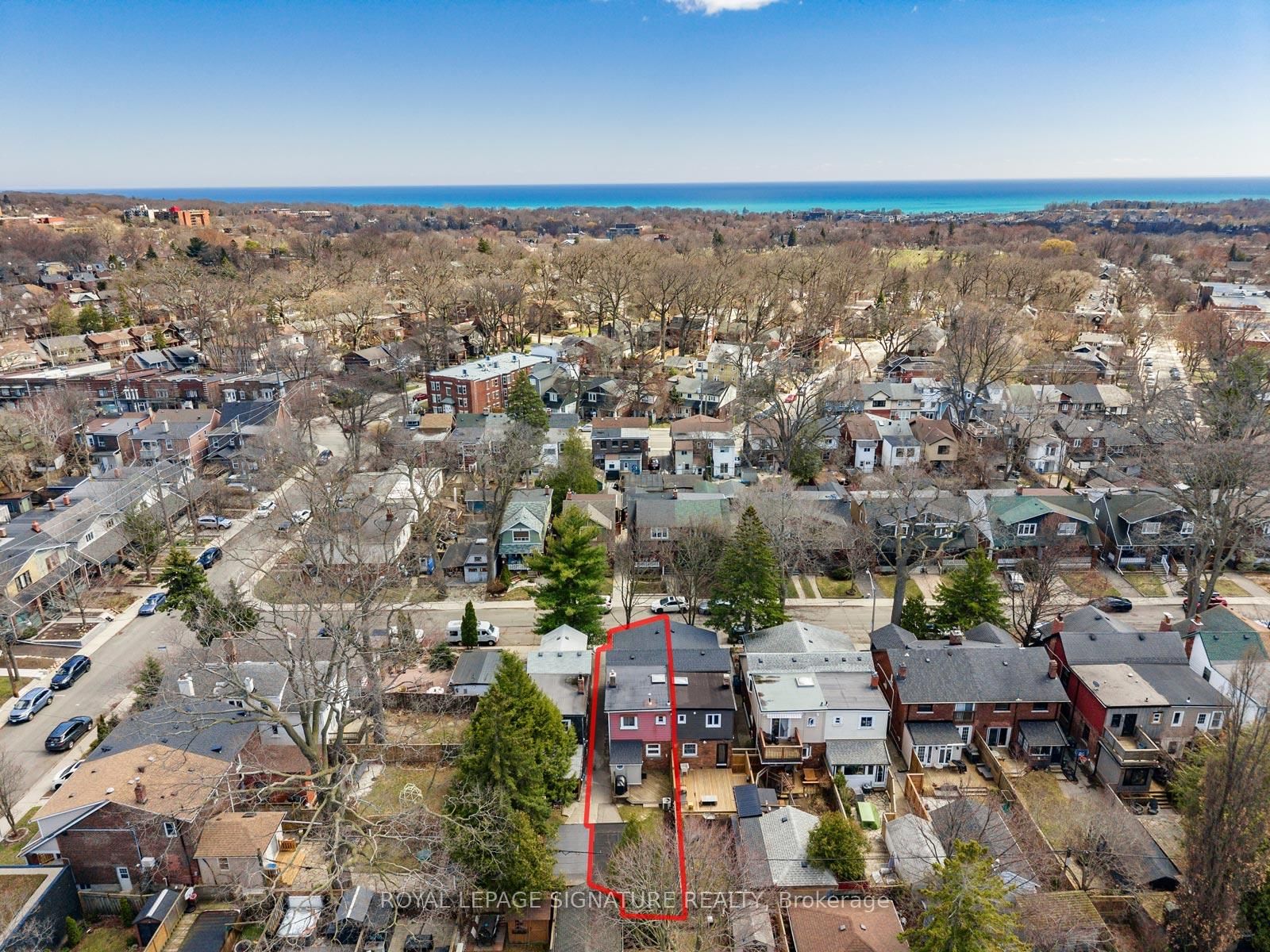 Semi-Detached House for sale at 120 Hollywood Crescent, Toronto, Ontario, M4L 2K6 - Woodbine Corridor - MLS: E12990190