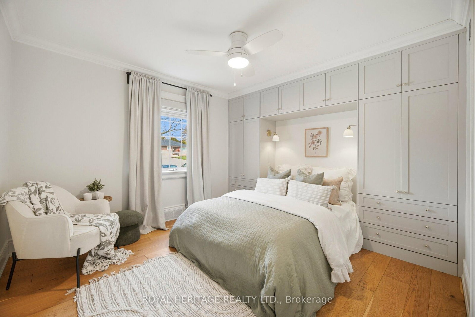 867 Parklane Avenue - Photo 10