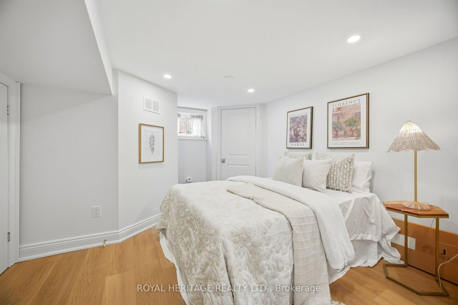 867 Parklane Avenue - Photo 19