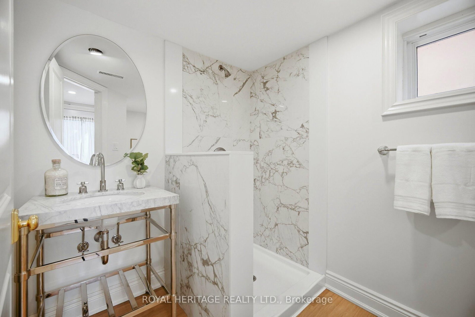 867 Parklane Avenue - Photo 20