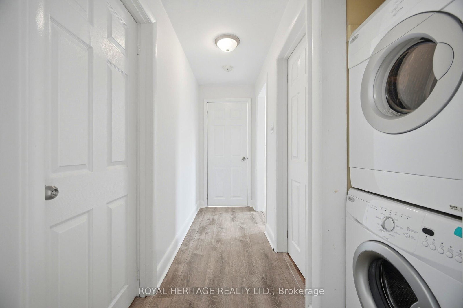 867 Parklane Avenue - Photo 29