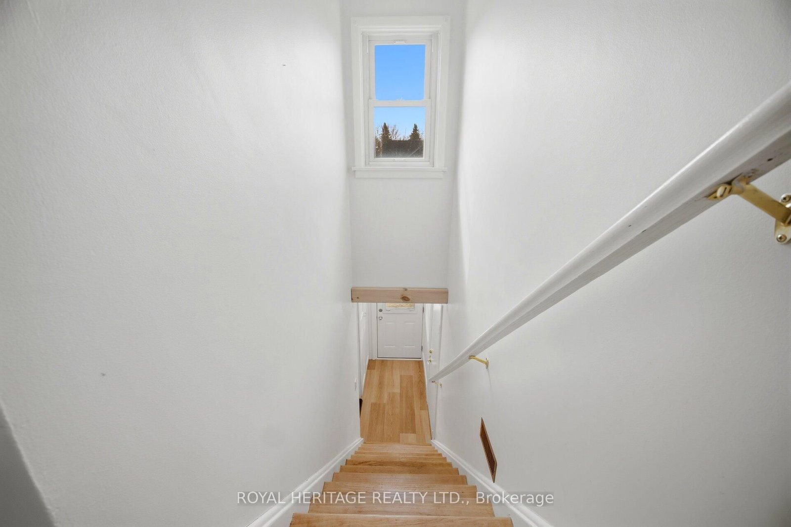 867 Parklane Avenue - Photo 30