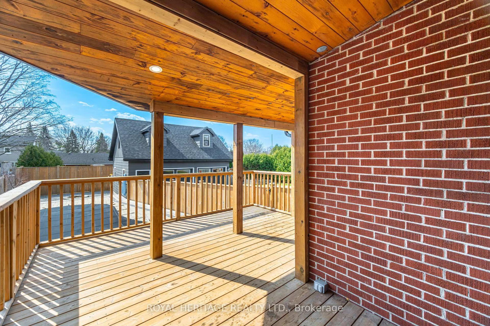 867 Parklane Avenue - Photo 36