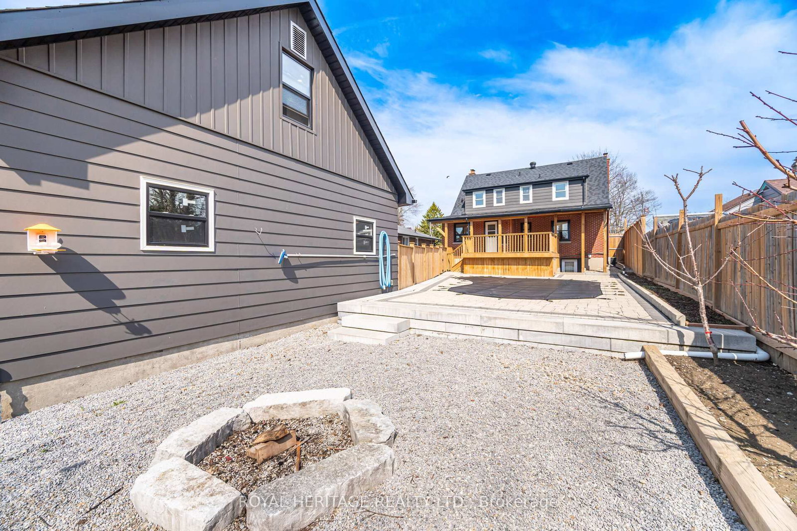 867 Parklane Avenue - Photo 39