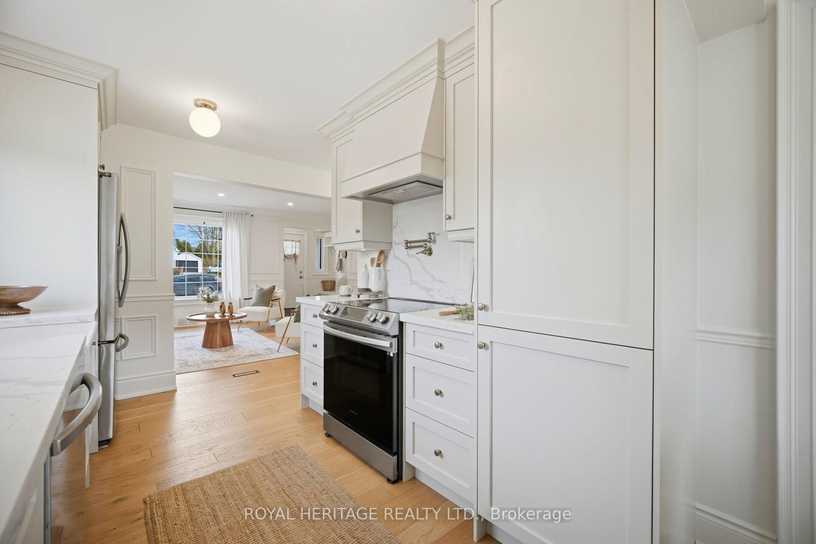 867 Parklane Avenue - Photo 7