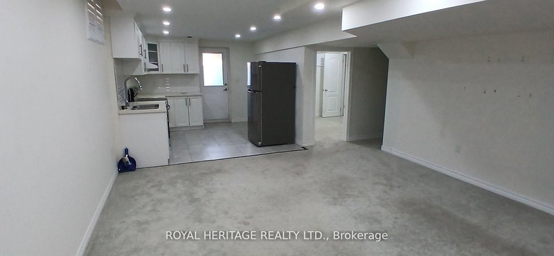 10 Bill Cole Crt, Clarington, L1C 3W2 | Image 3