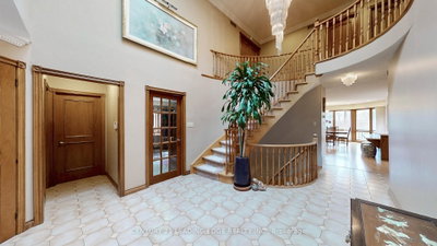 1127 N OSHAWA Boulevard • Oshawa, ON photo 7