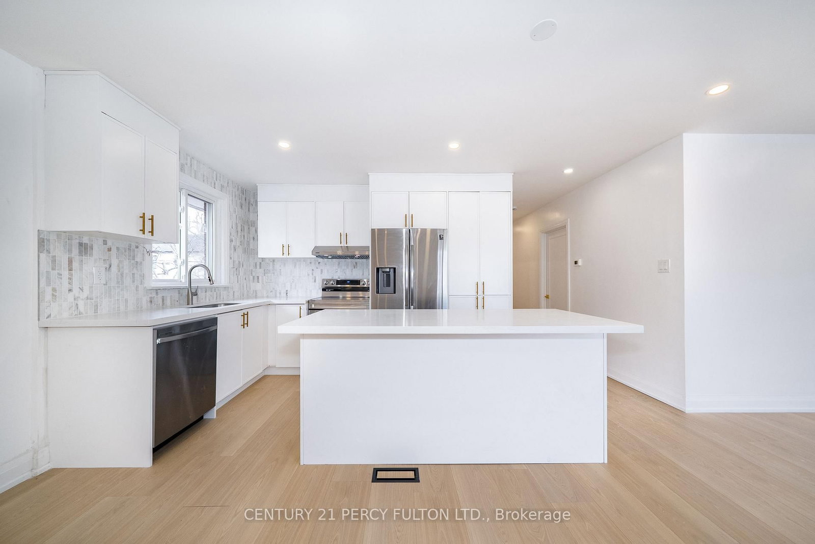 Detached House for sale at 49 Amiens Road, Toronto, Ontario, M1E 3S7 - West Hill - MLS: E12990652