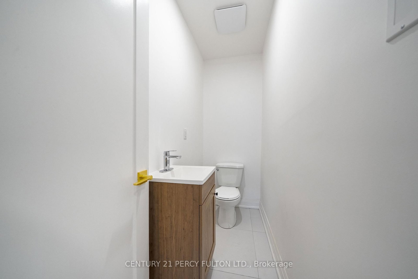 Detached House for sale at 49 Amiens Road, Toronto, Ontario, M1E 3S7 - West Hill - MLS: E12990652