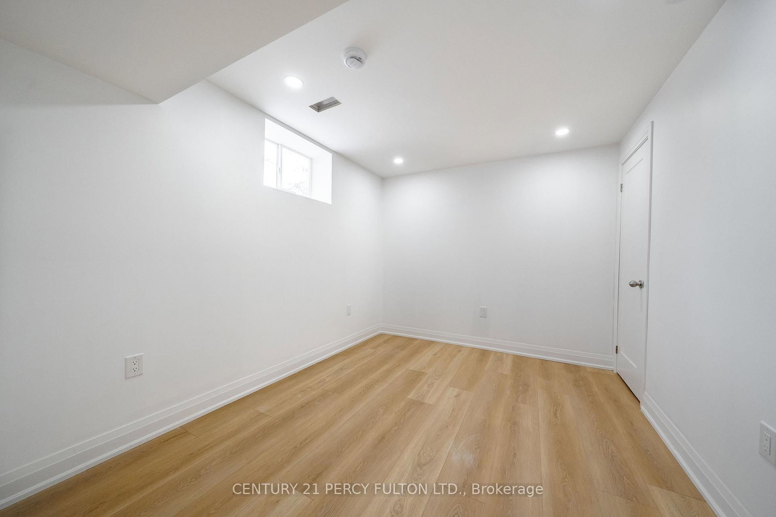 Detached House for sale at 49 Amiens Road, Toronto, Ontario, M1E 3S7 - West Hill - MLS: E12990652