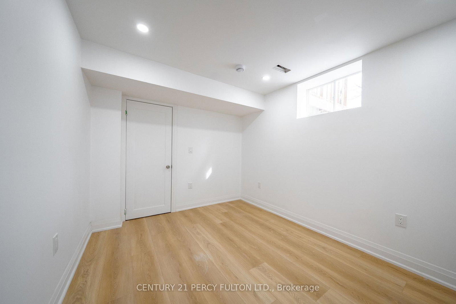 Detached House for sale at 49 Amiens Road, Toronto, Ontario, M1E 3S7 - West Hill - MLS: E12990652