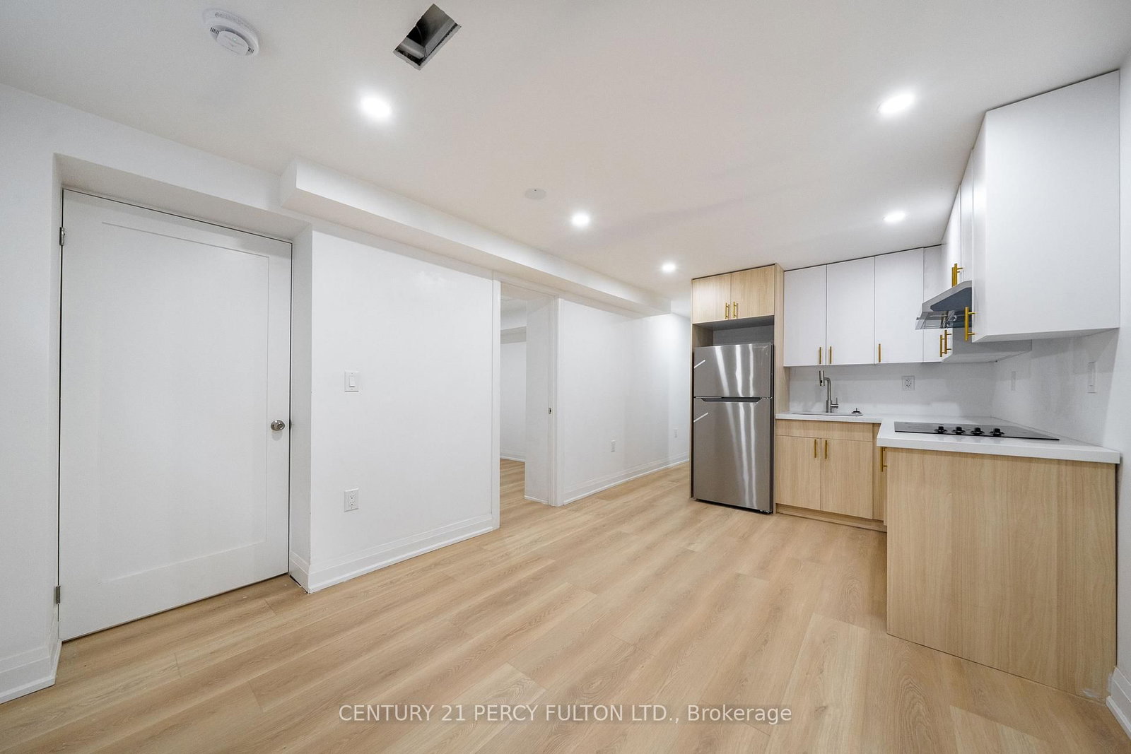 Detached House for sale at 49 Amiens Road, Toronto, Ontario, M1E 3S7 - West Hill - MLS: E12990652