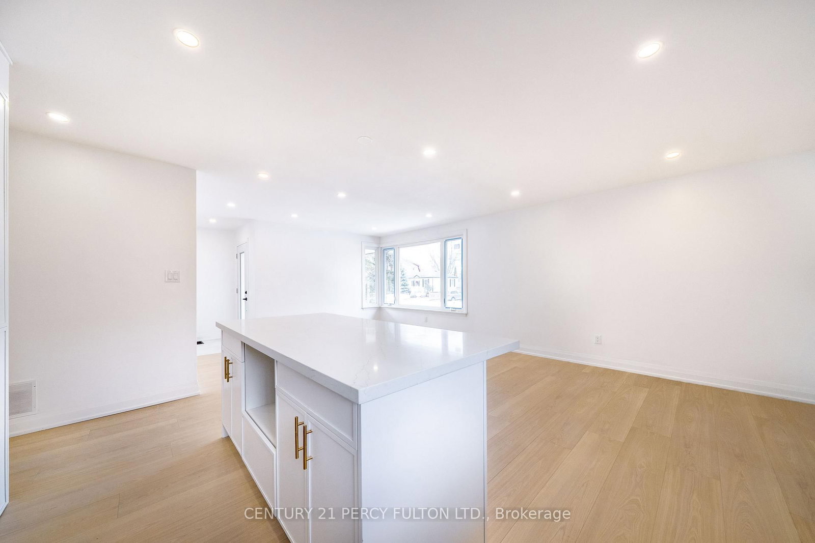 Detached House for sale at 49 Amiens Road, Toronto, Ontario, M1E 3S7 - West Hill - MLS: E12990652