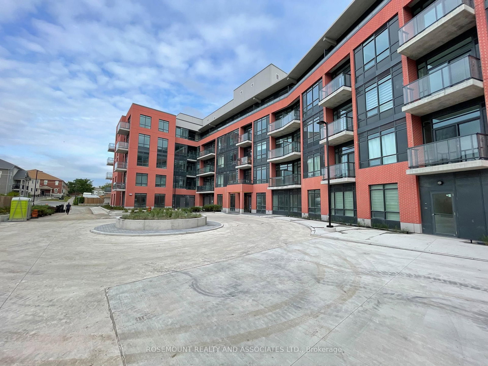 1010 Dundas Street E, Unit 109