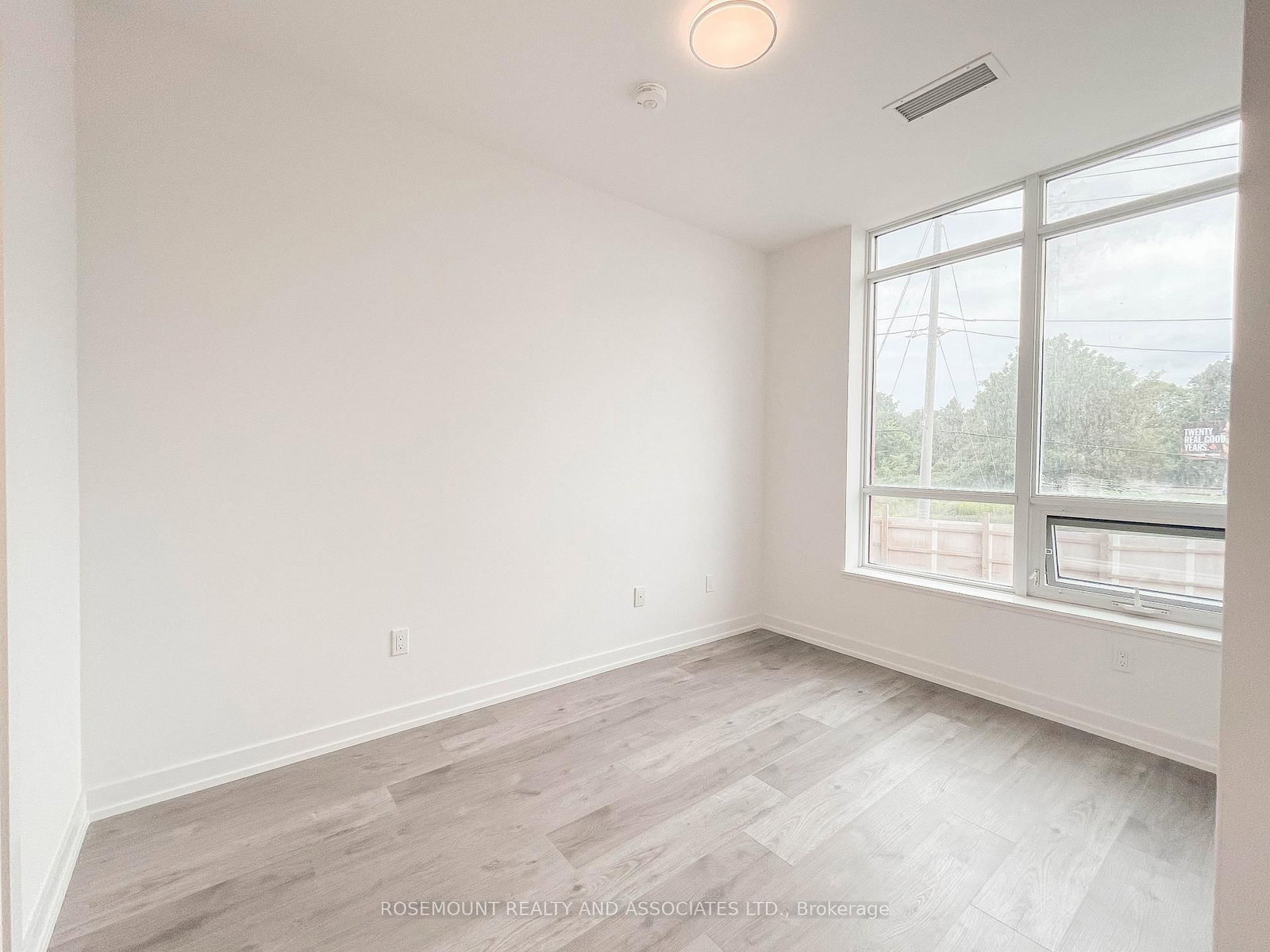 1010 Dundas Street E, Unit 109 - Photo 10