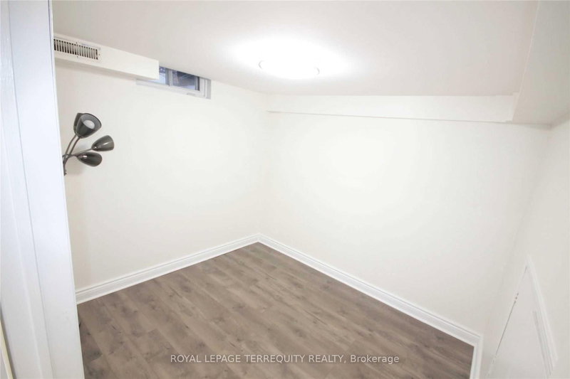 BSMNT - 111 Caronia Sq, Toronto, M1B 2Z9 | Image 3